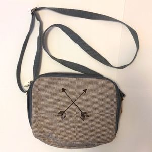 Thirty One crossbody bag